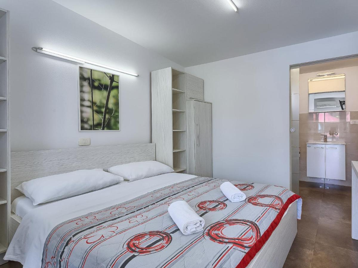 Apartment Nika-10 By Interhome Umago Exterior foto